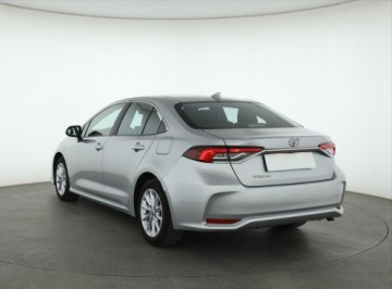 Toyota Corolla XII Sedan 1.5 VVT-i 125KM 2022 Toyota Corolla 1.5 VVT-i, Salon Polska, zdjęcie 3