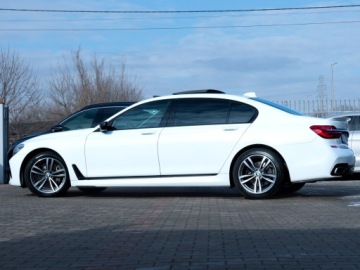 BMW Seria 7 G11-G12 Sedan 750i 450KM 2018 BMW 750LXi M-Pakiet Wentyle Dociąg AMasaż HUD Solar Wydech M 4xKlima Alpine, zdjęcie 35