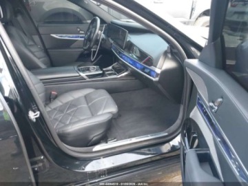 BMW Seria 7 G70 2024 BMW Seria 7 740i 2024 3.0 Benzyna 375KM, zdjęcie 9