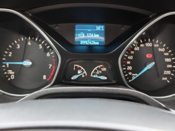 Ford Focus III Hatchback 5d facelifting 1.6 Ti-VCT 105KM 2015 Ford Focus 1.6 i, Salon Polska, Klima, Parktronic, zdjęcie 10