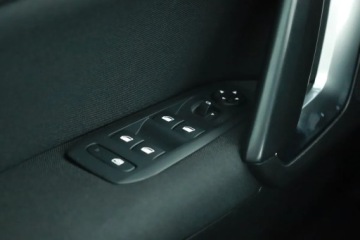 Peugeot 308 II SW Facelifting 1.5 BlueHDI 130KM 2019 Peugeot 308 1.5 BlueHDi, Salon Polska, Serwis ASO, zdjęcie 13