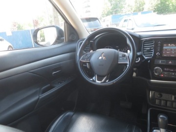 Mitsubishi Outlander III SUV Facelifting 2017 2.0 150KM 2017 Mitsubishi Outlander 2.0, Salon Polska, zdjęcie 6