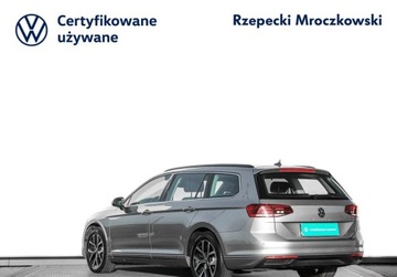 Volkswagen Passat B8 Variant Facelifting 2.0 TDI SCR 200KM 2023 Volkswagen Passat 2.0TDI 200KM Business DSG, Nawigacja Satelitarna, Podgrz, zdjęcie 6