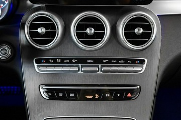 Mercedes GLC C253 SUV AMG Facelifting 3.0 43 390KM 2020 Mercedes GLC 43 AMG Coupe 4Matic 390KM., zdjęcie 32