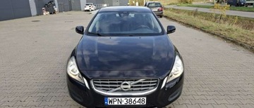 Volvo V60 I Kombi 1.6 T3 150KM 2012 Volvo V60 Volvo V60 T3 Kinetic 1.6 Benzyna 150KM, zdjęcie 1