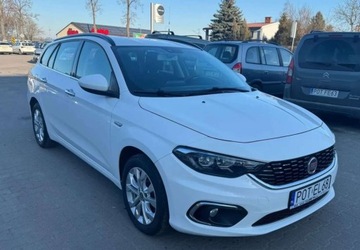 Fiat Tipo II Station Wagon 1.6 MultiJet 120KM 2017 Fiat Tipo Fiat Tipo 1.6 MultiJet DCT Lounge 1.6 Diesel 120KM, zdjęcie 2