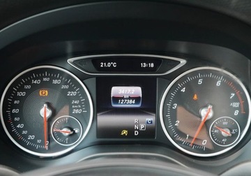 Mercedes GLA I Off-roader 1.6 180 122KM 2017 Mercedes-Benz GLA LIFT 180 Benzyna 122HP Automat Kamera II.wlasciciel GWAR, zdjęcie 13