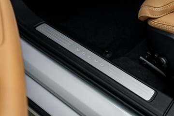 Volvo V60 II  Kombi Facelifting 2.0 B4 B 197KM 2025 Volvo V60 Ultra Dark B4 Mild hybrid Benzyna 197+14, zdjęcie 13