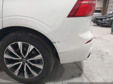 Volvo XC60 II 2024 Volvo XC 60 2024 r., 2,0L B5 CORE DARK THEME 2.0 Benzyna 247KM, zdjęcie 17