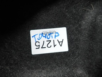 POLIČKA KUFRU TOYOTA YARIS II 64330-0D110