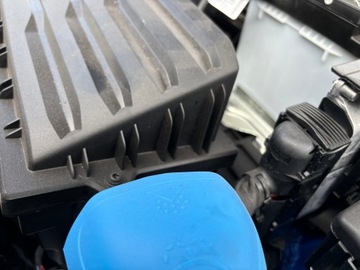 SKODA KAMIQ 2023R 1.0 TSI POUZDRO FILTRU VZDUCHU