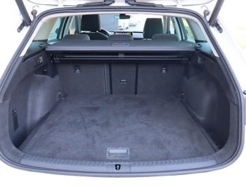 Seat Leon IV Sportstourer 2.0 TDI CR 150KM 2021 Seat Leon 2.0 TDI, Automat, Navi, Klima, zdjęcie 13