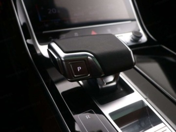 Audi A8 D5 Sedan Plug-In Facelifting 3.0 60 TFSIe 462KM 2026 AUDI A8 60 TFSI e quattro S line Sedan 3.0 (462KM) 2026, zdjęcie 12