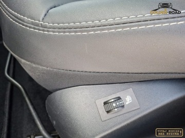 Peugeot 2008 I SUV Facelifting 1.2 PureTech 110KM 2016 Peugeot 2008 1,2 benz . 110 KM panorama navi automat podgrz.fot. alu oplac, zdjęcie 10