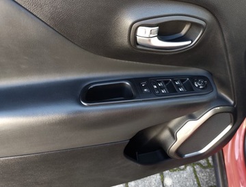 Jeep Renegade SUV Facelifting 1.3 GSE T4 Turbo 150KM 2019 JEEP RENEGADE 1,3 Benzyna 151KM Automat 72 tys km opłacony gotowy do rejest, zdjęcie 8