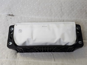 ULOŽENÍ VZDUCHOVÁ AIRBAG SPOLUJEZDCE AUDI Q2 81A 81A880204D