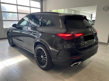 Mercedes GLC C254/X254 Coupe 2.0 220d 197KM 2025 MERCEDES-BENZ GLC 220 d 4-Matic AMG Line 2.0 (197KM) 2025, zdjęcie 3