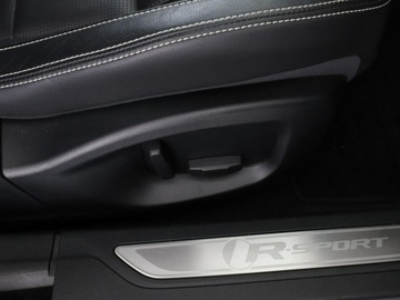 Jaguar XF II Sedan 2.0 i4D 163KM 2017 Jaguar XF GRATIS! Pakiet Serwisowy o wartości, zdjęcie 39