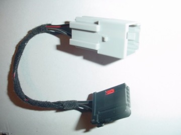 Ford HUB 8 ~ 12-контактный адаптер SYNC2 -> USB SYNC3