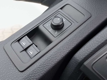 Volkswagen Caravelle T6 2016 Volkswagen Caravelle 4x4, Manual, Salon PL, FV23, Bezwypadkowy 2.0 Diesel, zdjęcie 17