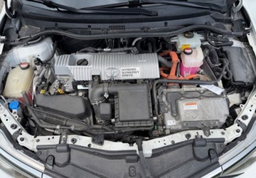 Toyota Auris II Touring Sports Facelifting 1.8 Hybrid 136KM 2017 Toyota Auris 1,8 HYBRID Lift Kamera KEY-LESS PDC Bezwypadkowy ASO Dla wyma, zdjęcie 8