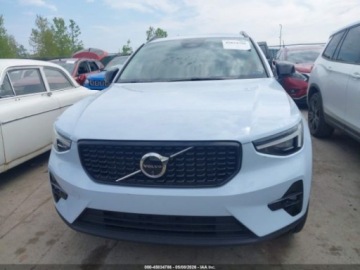 Volvo XC40 2025 Volvo XC 40 B5 Plus Dark Theme 2025 2.0 Benzyna 247KM, zdjęcie 8