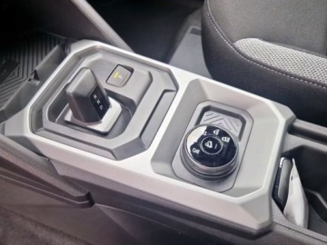 Dacia Duster III 2026 Od ręki - Journey 1.2 TCe Hybrid-G LPG 4x4 150KM / Pakiet Parking, zdjęcie 7