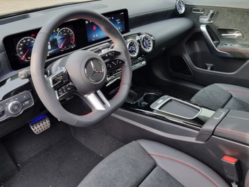 Mercedes Klasa A W177/V177 Hatchback Facelifting 2.0 220 190KM 2024 A Klasa 220 4-Matic AMG Line 2.0 (190KM) 2024, zdjęcie 6