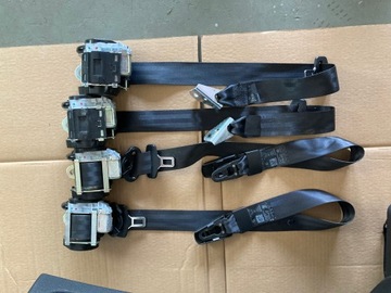 DESKA KONZOLA ULOŽENÍ PÁSY SKODA SUPERB II FACELIFT