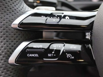 Mercedes Klasa E W214 Sedan 2.0 220d 197KM 2025 E Klasa 220 d 4-Matic AMG 2.0 (197KM) 2025, zdjęcie 5