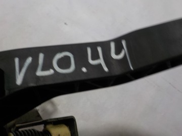 VOLVO V40 2012R 1.6D ПЕДАЛЬ СЦЕПЛЕНИЯ 31381271