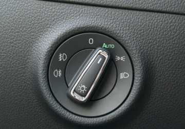 Skoda Superb III Kombi Facelifting 2.0 TDI SCR 200KM 2024 Skoda Superb LaurinKlement, Hak, CANTON, ACC, DCC, GPS, Fotel z pamiecia i, zdjęcie 20