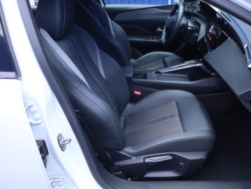 Peugeot 308 III Hatchback 1.2 PureTech 130KM 2022 Peugeot 308 1.2 PureTech, Salon Polska, zdjęcie 8