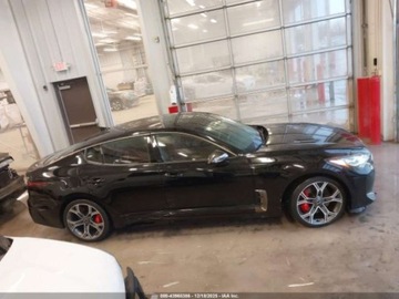 Kia Stinger Liftback 3.3 T-GDi 366KM 2018 Kia Stinger Gt2 2018 3.3 Benzyna 365KM, zdjęcie 6