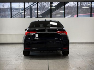 Toyota Corolla XII Sedan Facelifting 1.8 Hybrid 140KM 2025 Od ręki - Style 1.8 Hybrid 140KM | Podgrzewane fotele!, zdjęcie 4