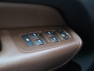 Volvo XC60 II Crossover T8 Twin Engine 407KM 2018 Volvo XC60 T8 Twin Engine, Salon Polska, zdjęcie 16