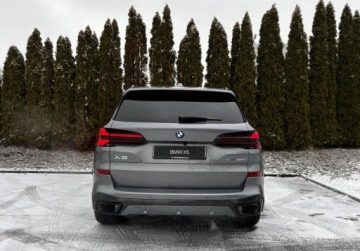 BMW X5 G05 SUV Facelifting 3.0 30d 298KM 2025 BMW X5 Autoryzowany dealer BMW Bonkowscy oferuje samochod: 3.0 Diesel, zdjęcie 3