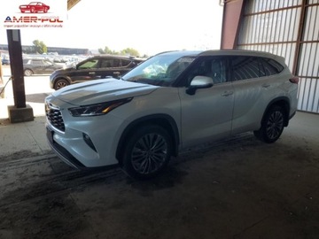 Toyota Highlander III 2022 Toyota Highlander Platinum 2022 3.5l 3.5 Benzyna 295KM