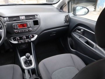 Kia Rio III Sedan 1.2 DOHC CVVT 85KM 2013 Kia Rio 1.25 CVVT, Salon Polska, Serwis ASO, zdjęcie 7