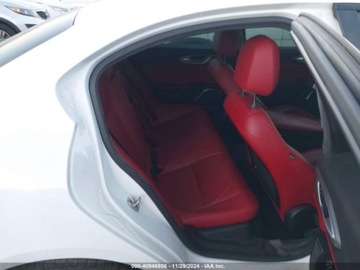 Alfa Romeo Giulia II Sedan 2.0 TBi 280KM 2019 Alfa Romeo Giulia Alfa Romeo Giulia Sport, od ubezpieczalni 2.0 Benzyna, zdjęcie 9