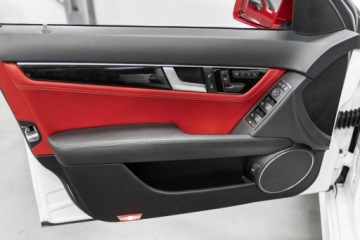 Mercedes Klasa C W205 2013 Mercedes C 63 AMG Performance Edition 1 of 20., zdjęcie 34