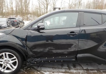 Toyota C-HR I Crossover Facelifting 1.8 Hybrid 122KM 2023 Toyota C-HR Okazja 1.8 Hybryda 122KM, zdjęcie 10