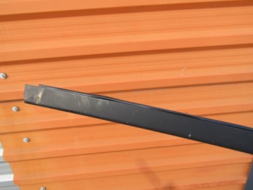 1 MERCEDES W124 COMBI НАКЛАДКА ПРАВОЙ РАМКИ КРЫШКА ПЕРЕДНЕГО БОКОВОГО ОКНА