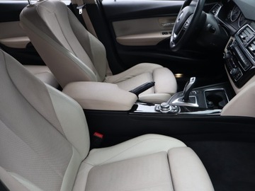 BMW Seria 3 F30-F31-F34 Limuzyna Facelifting 2.0 318d 150KM 2015 BMW 3 318 d, Salon Polska, Automat, Skóra, Navi, zdjęcie 8