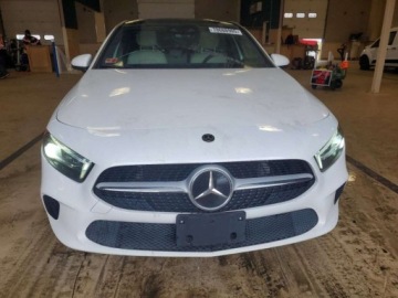 Mercedes Klasa A W177/V177 Sedan 2.0 220 190KM 2019 Mercedes-Benz Klasa A 2019r., A 220 4matic, 2L, od ubezpieczalni 2.0 191KM, zdjęcie 4