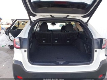 Subaru 2024 Subaru Outback 2024, Premium, 2.5L, od ubezpieczalni 2.5 Benzyna 182KM, zdjęcie 9