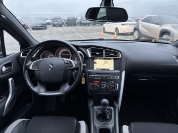 DS 4 I Hatchback Facelifting 2015 (Citroen) 1.6 VTi 120KM 2015 Citroën DS4 1.6 VTi SoChic 1.6 VTi SoChic, zdjęcie 8