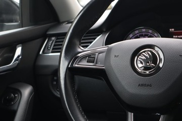 Skoda Octavia III Kombi Facelifting 2.0 TDI 150KM 2019 Skoda Octavia 2.0 TDI, Salon Polska, Klima, zdjęcie 16