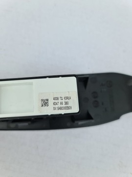 CX-5 PŘEPÍNAČ SKEL LEVÝ ZADNÍ KD4766380