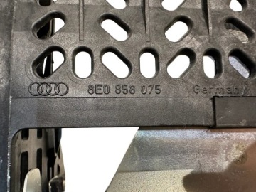 Кронштейн магнитолы LAMBORGHINI GALLARDO 400035311C 8E0858075 400035329A